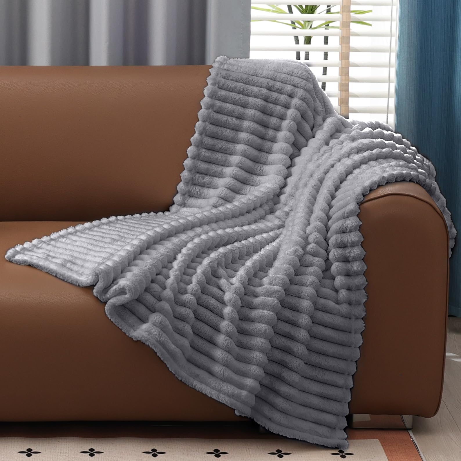 Fluffy Fuzzy White Fleece Striped Throw Blanket for Living Room Bedroom Couch 60X80 Soft Thick Throw Blanket Decorative Blanket Home Décor