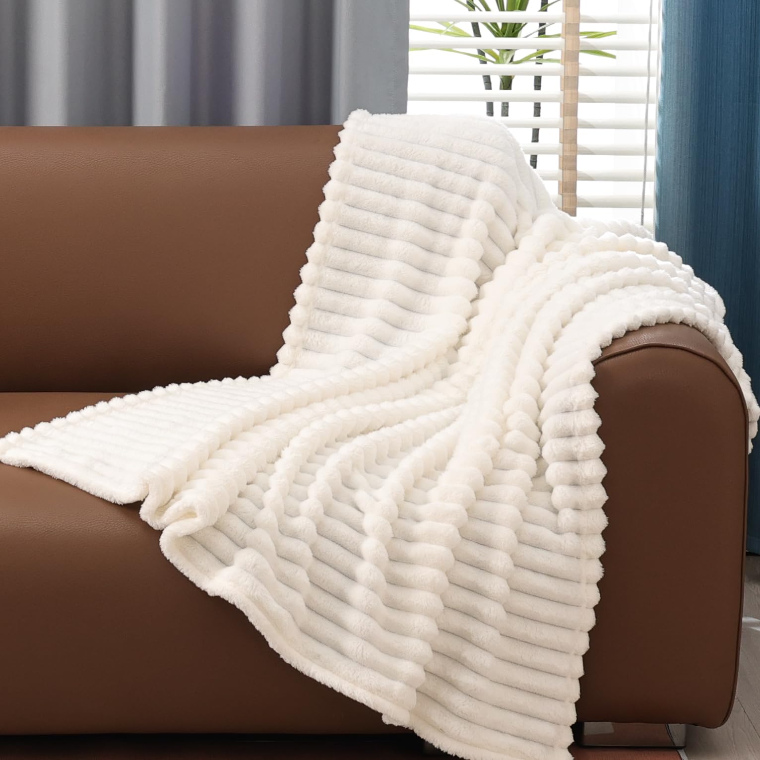 Fluffy Fuzzy White Fleece Striped Throw Blanket for Living Room Bedroom Couch 60X80 Soft Thick Throw Blanket Decorative Blanket Home Décor