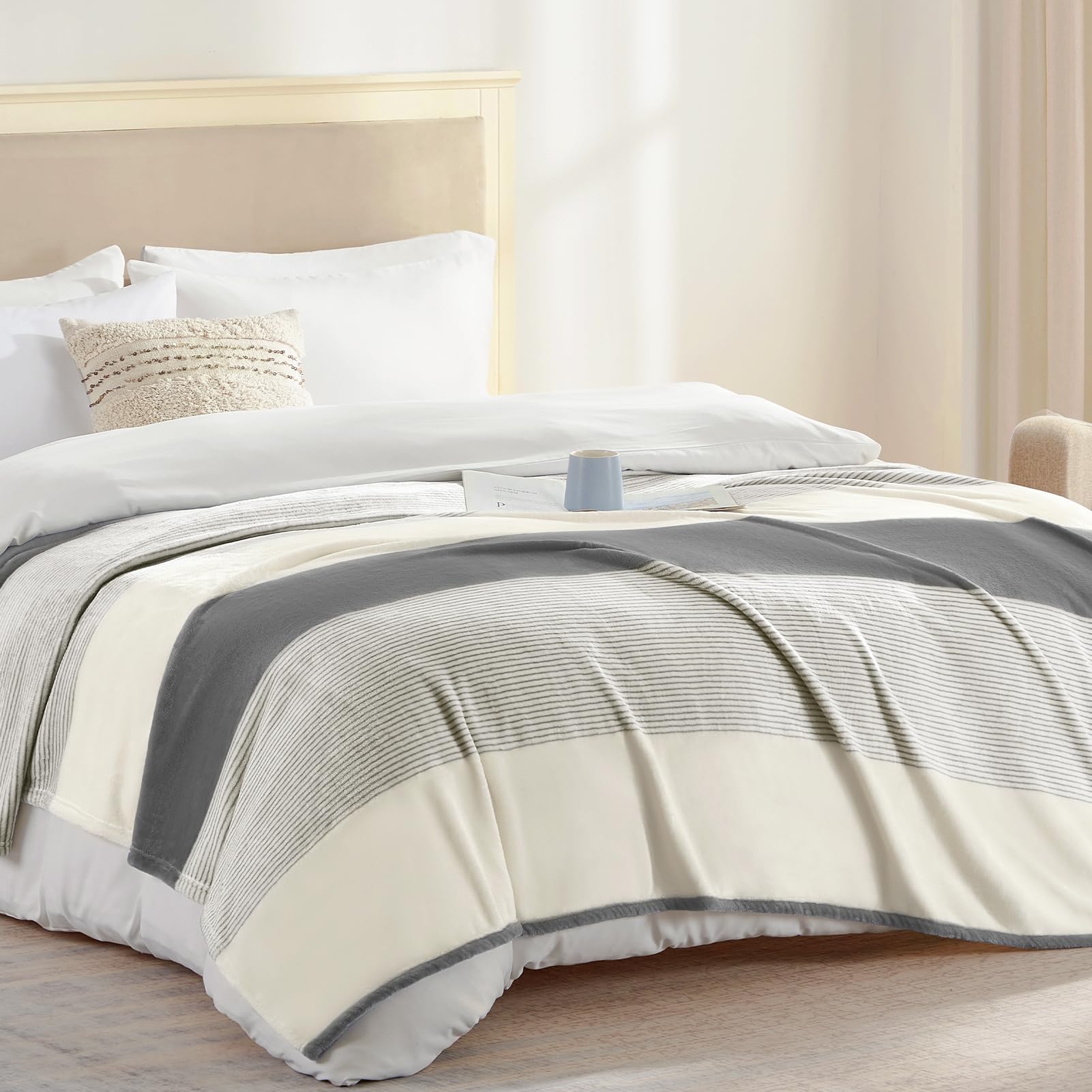 Homelike Moment Fleece Throw Blanket Twin Size, Pink Soft Fluffy Twin Blanket, Fuzzy Cozy Plush Flannel Blankets for Sofa, Comfy Warm Lightweight Twin Bed Blanket Striped (Pink, 60x80IN)