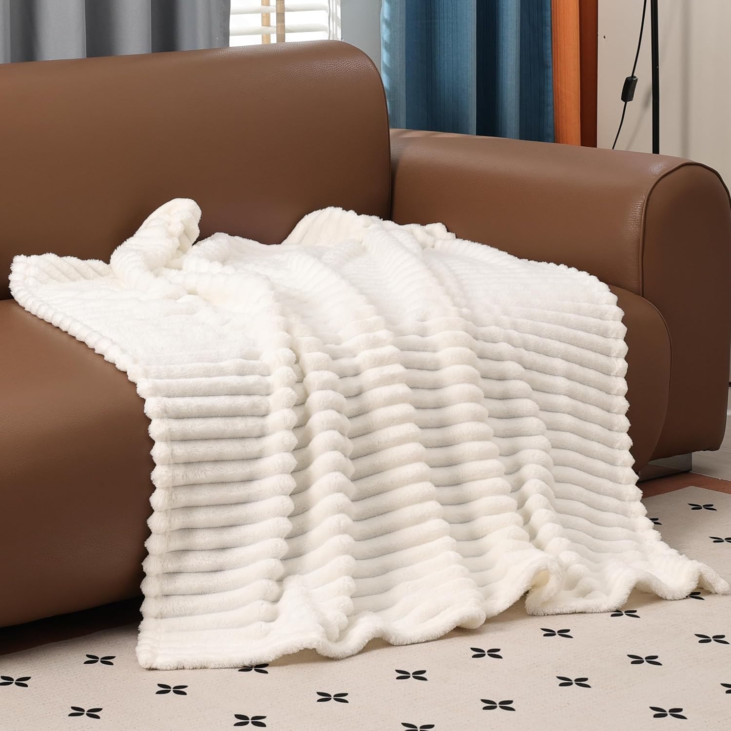 Fluffy Fuzzy White Fleece Striped Throw Blanket for Living Room Bedroom Couch 60X80 Soft Thick Throw Blanket Decorative Blanket Home Décor