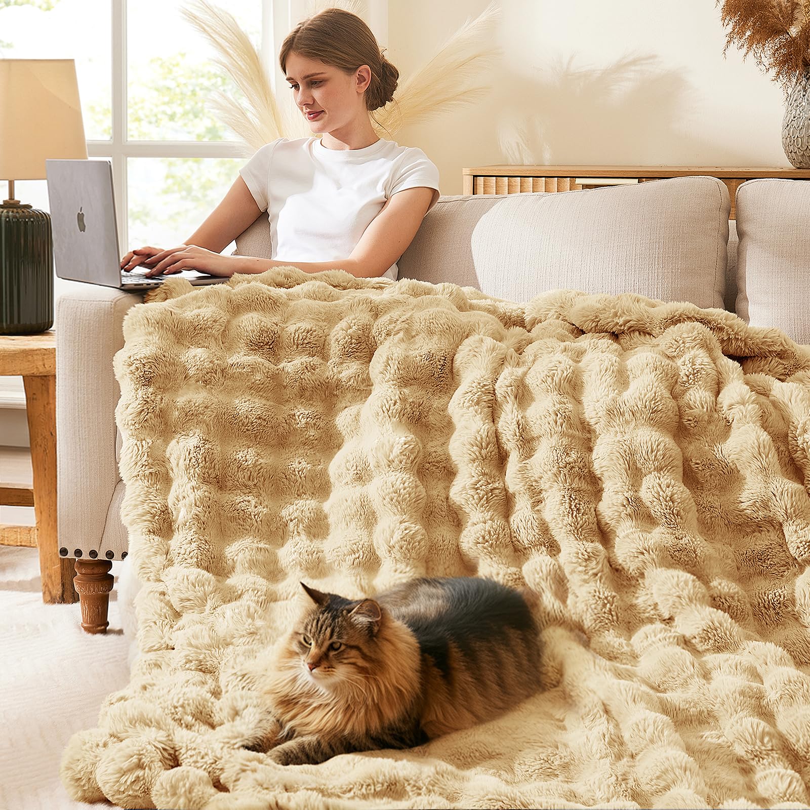 L'AGRATY Faux Rabbit Fur Blanket: 50" x 60" Luxury Soft Fluffy Thick Fur Throw Blanket for Couch Bed - Cozy Plush Bubble Blankets for Winter: Warm Flannel Fleece Decorative Blanket(Milk Tea Brown)