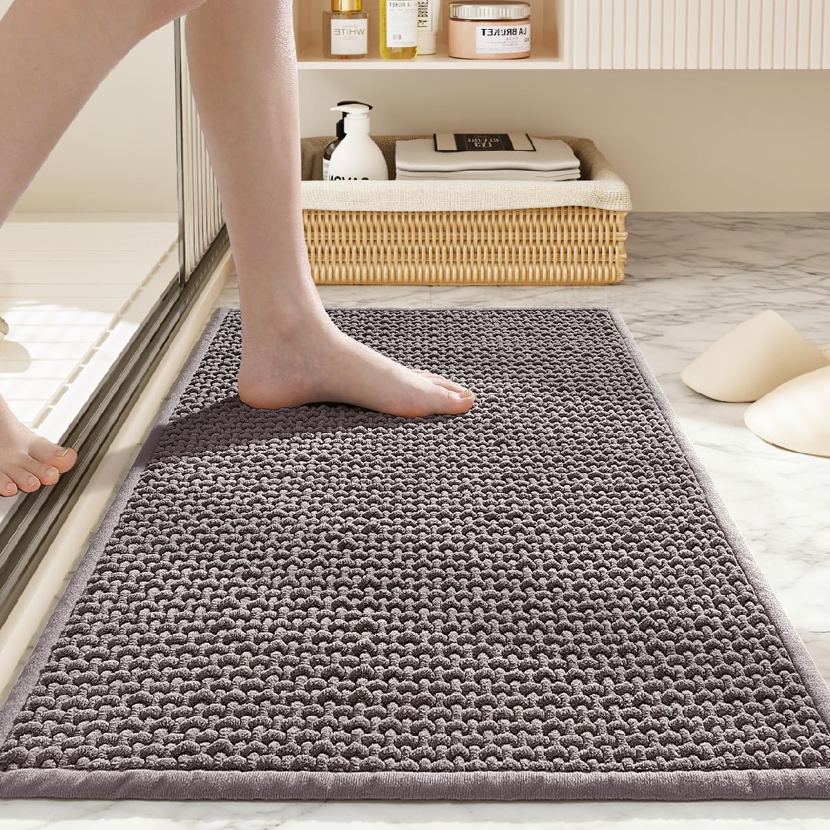 Bathroom Rugs Non Slip Washable, Super Absorbent Thin Bath Mat for Small Quick Dry Low Pile Bathroom Rug, (Navy Blue, 32″x20″)