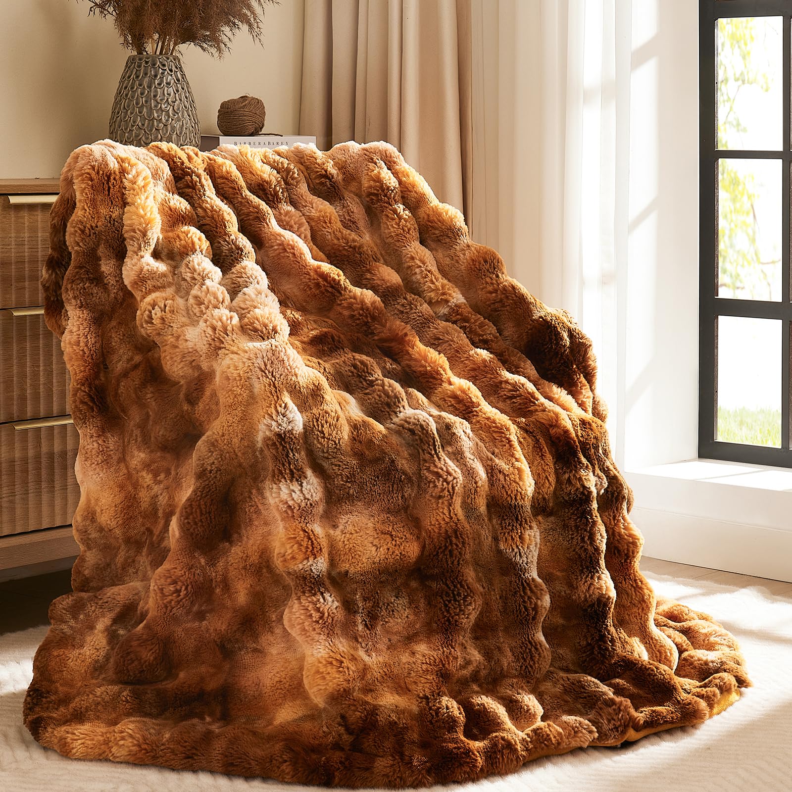L'AGRATY Faux Rabbit Fur Blanket: 50" x 60" Luxury Soft Fluffy Thick Fur Throw Blanket for Couch Bed - Cozy Plush Bubble Blankets for Winter: Warm Flannel Fleece Decorative Blanket(Milk Tea Brown)