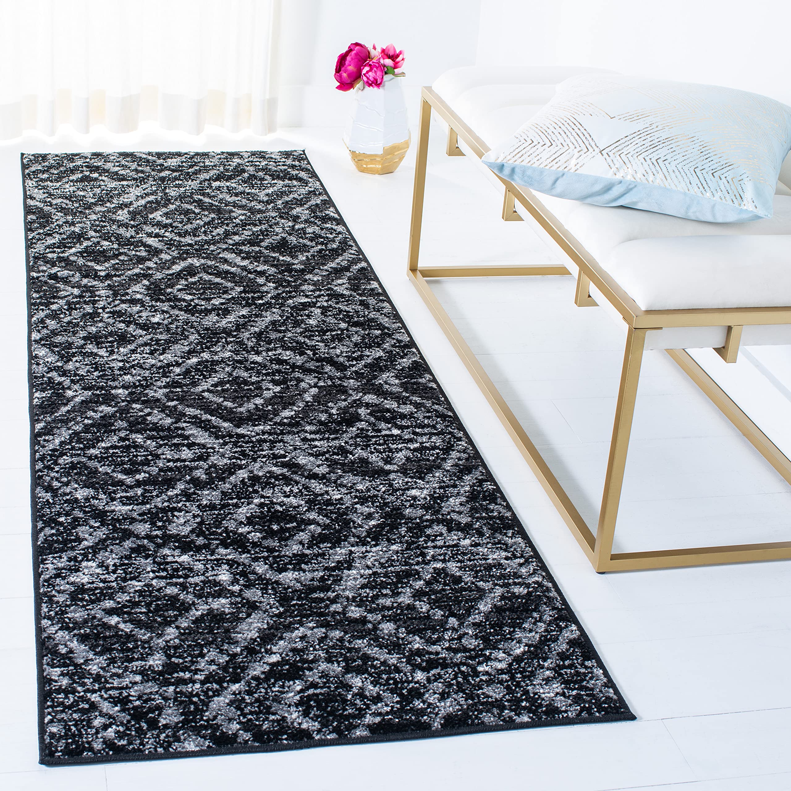 SAFAVIEH Area Rug 8x10 - Adirondack Collection - Large - Light Grey & Grey, Geometric Trellis Pattern, Non-Shedding & Easy Cleaning, Ideal for Living Room, Bedroom, Office, Dining Space (ADR131C)