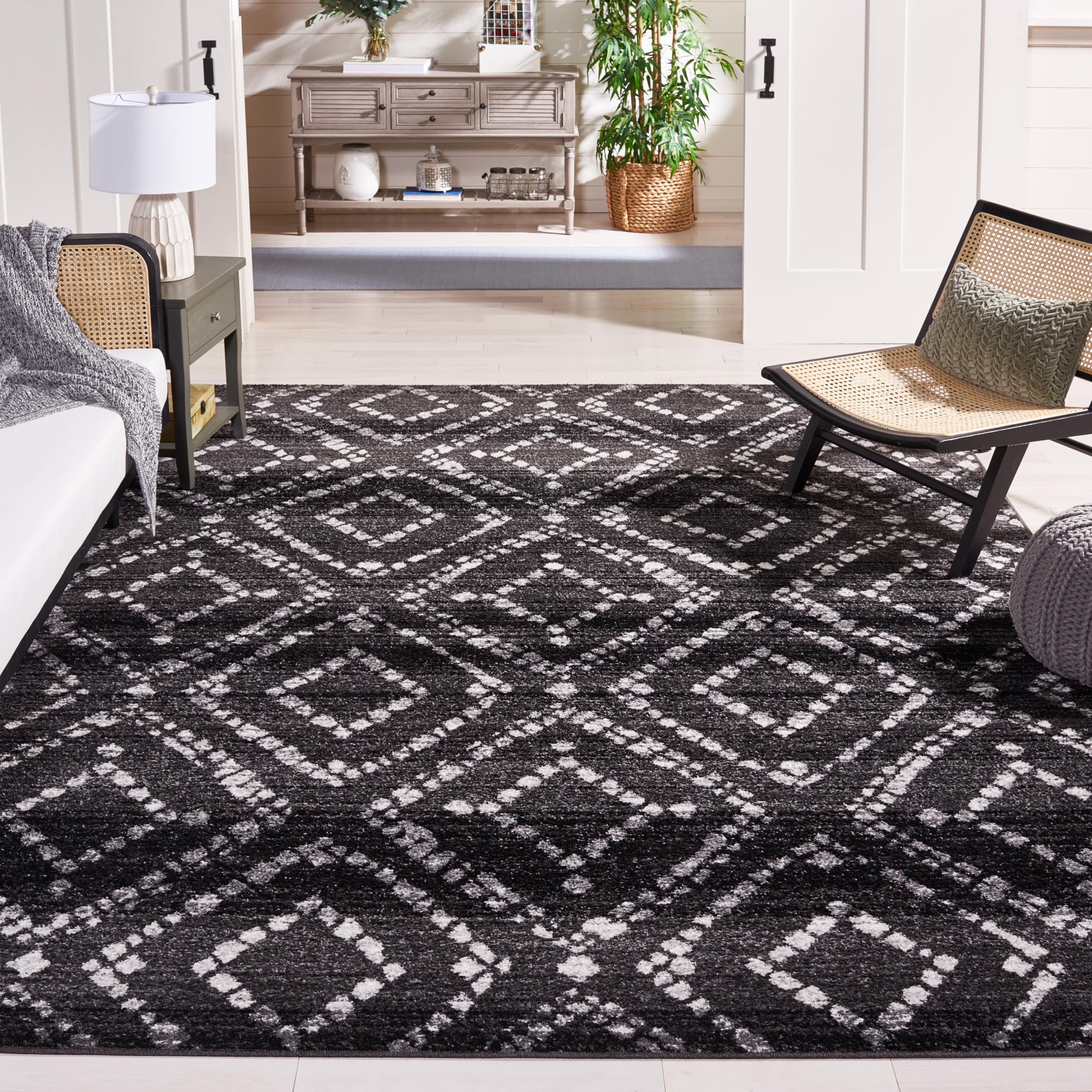 SAFAVIEH Area Rug 8x10 - Adirondack Collection - Large - Light Grey & Grey, Geometric Trellis Pattern, Non-Shedding & Easy Cleaning, Ideal for Living Room, Bedroom, Office, Dining Space (ADR131C)