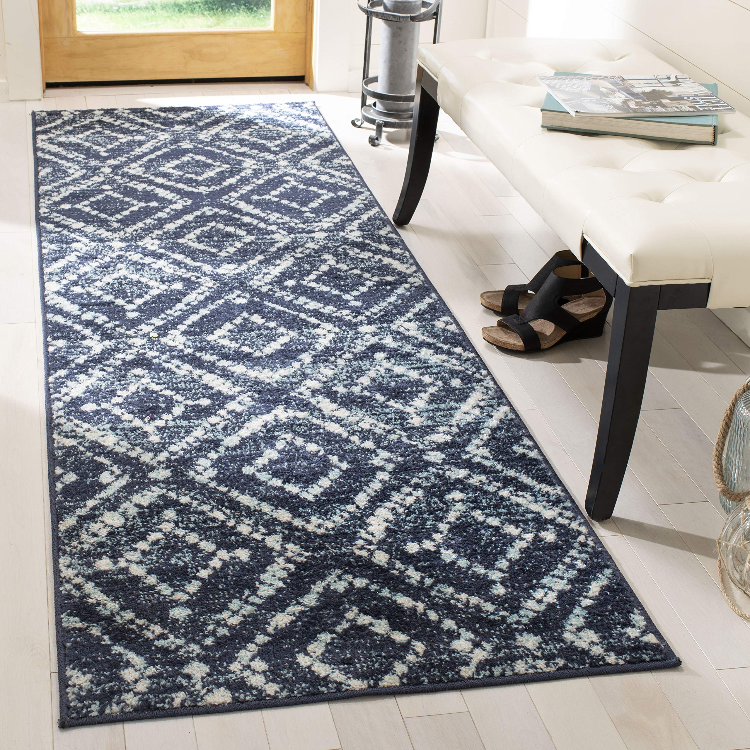 SAFAVIEH Area Rug 8x10 - Adirondack Collection - Large - Light Grey & Grey, Geometric Trellis Pattern, Non-Shedding & Easy Cleaning, Ideal for Living Room, Bedroom, Office, Dining Space (ADR131C)