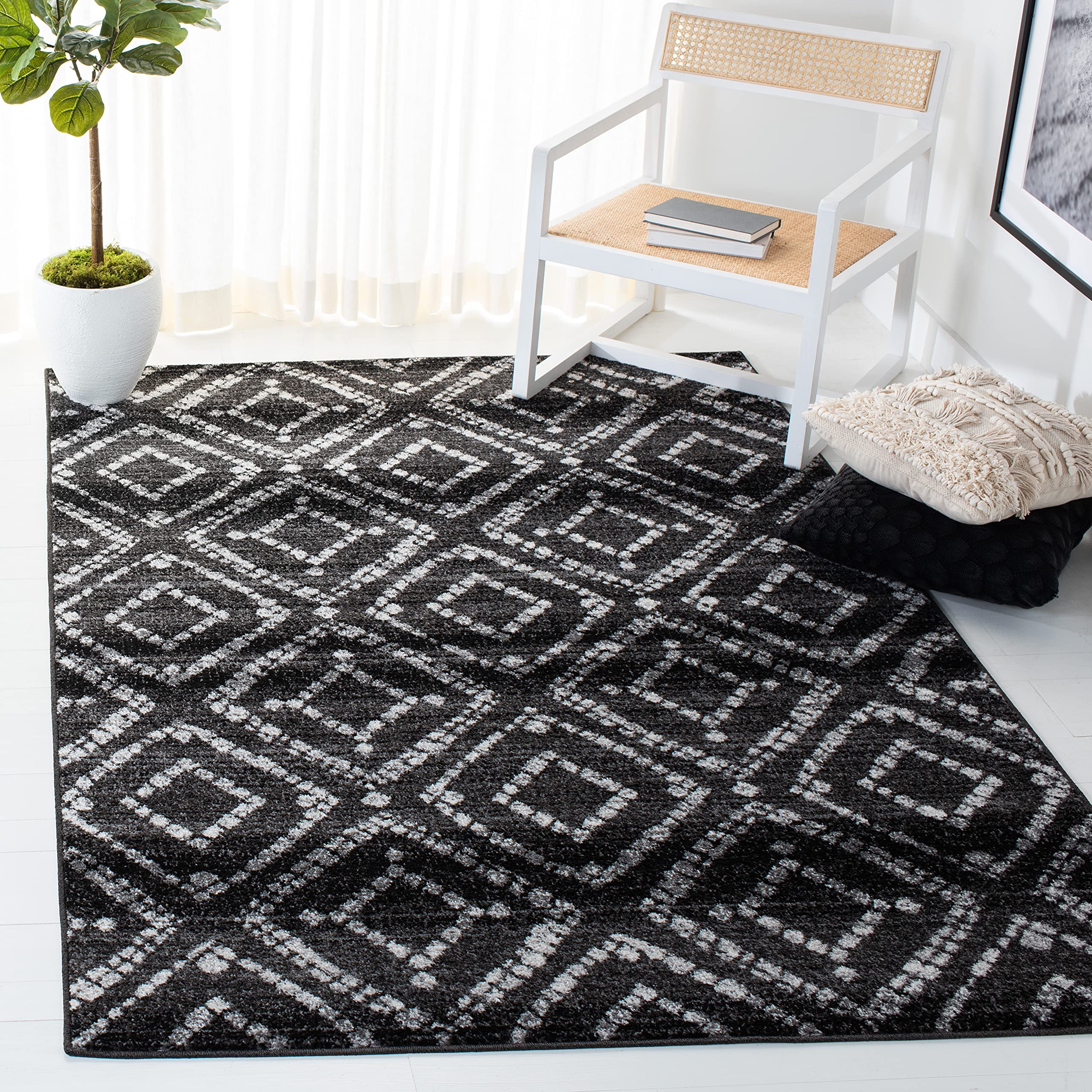 SAFAVIEH Area Rug 8x10 - Adirondack Collection - Large - Light Grey & Grey, Geometric Trellis Pattern, Non-Shedding & Easy Cleaning, Ideal for Living Room, Bedroom, Office, Dining Space (ADR131C)