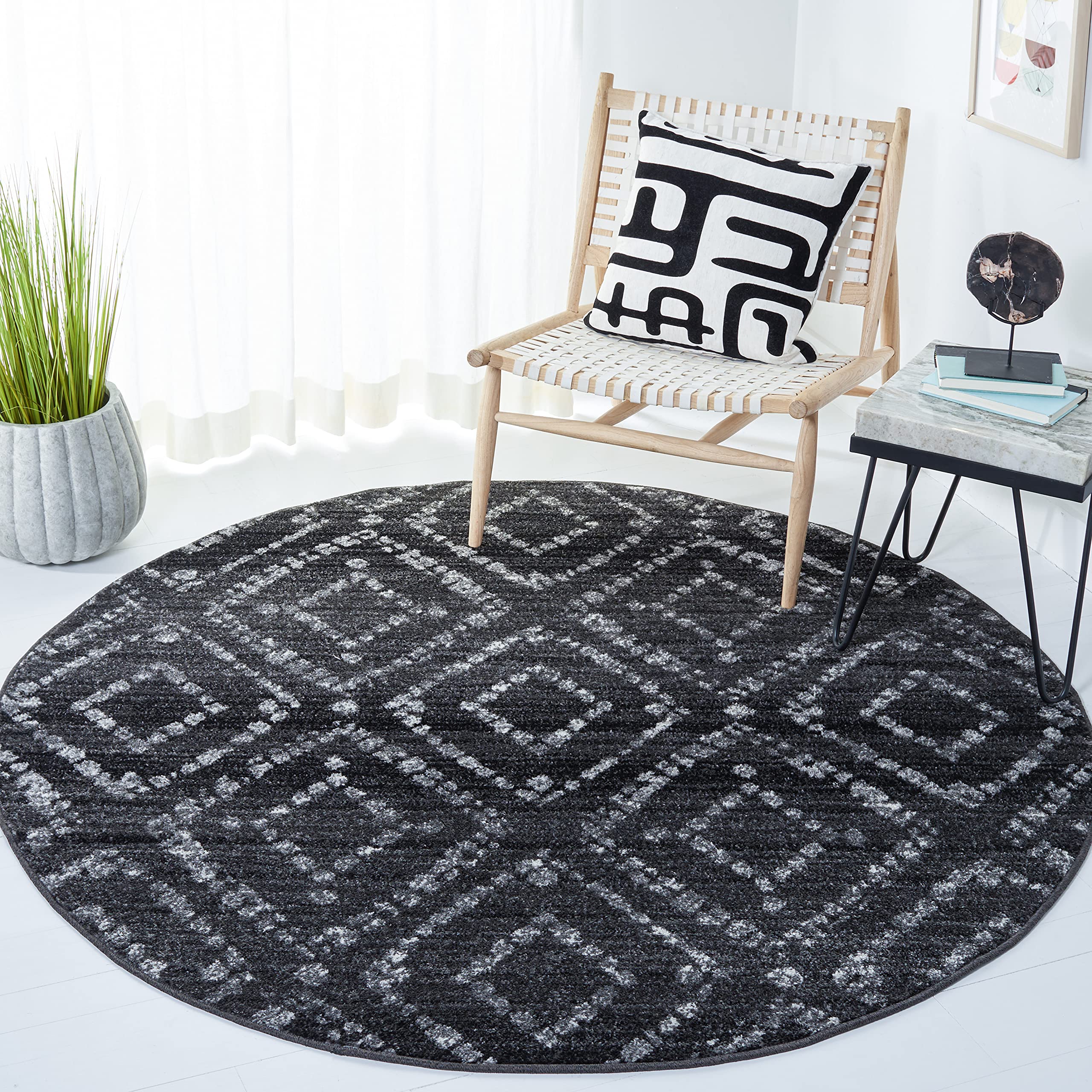 SAFAVIEH Area Rug 8x10 - Adirondack Collection - Large - Light Grey & Grey, Geometric Trellis Pattern, Non-Shedding & Easy Cleaning, Ideal for Living Room, Bedroom, Office, Dining Space (ADR131C)