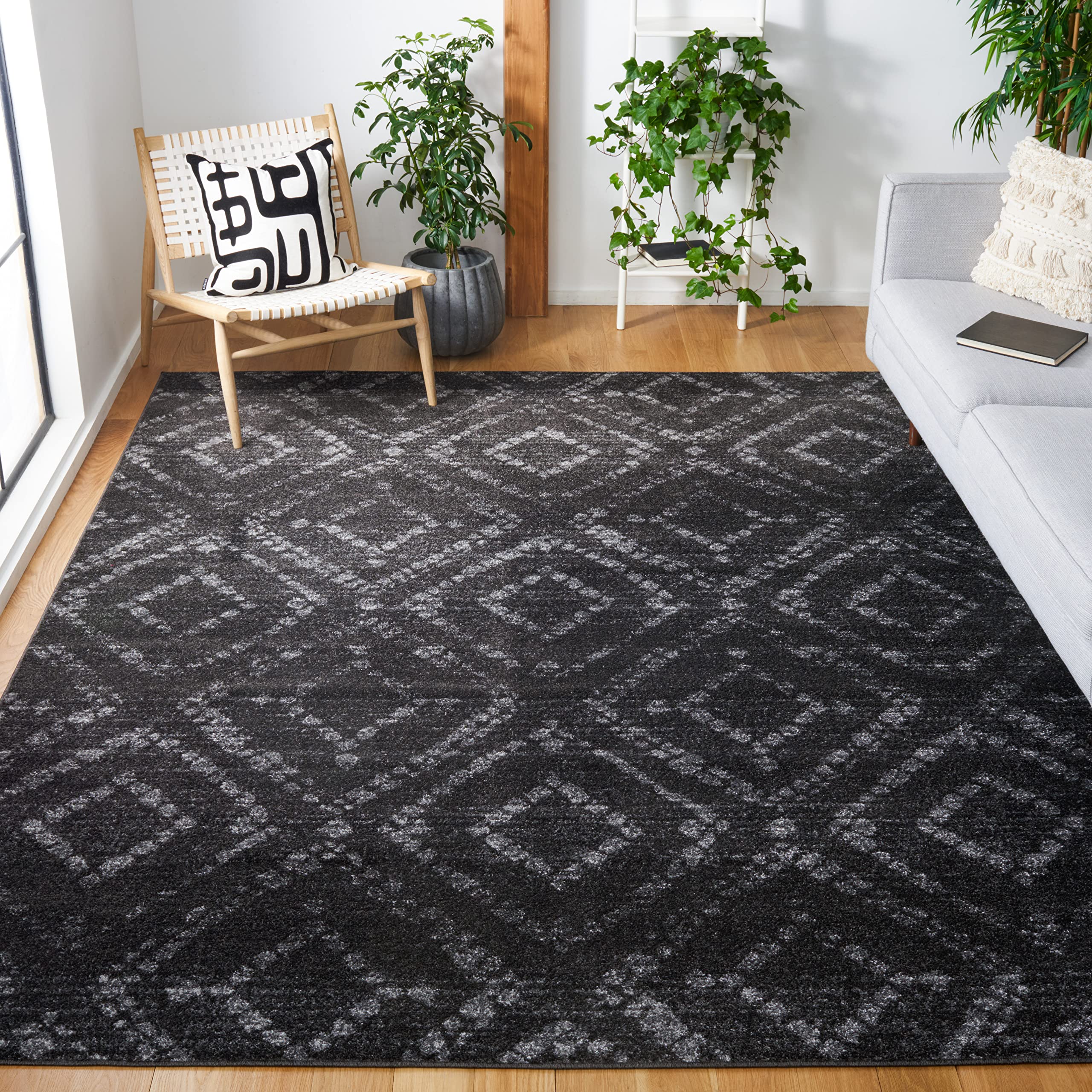 SAFAVIEH Area Rug 8x10 - Adirondack Collection - Large - Light Grey & Grey, Geometric Trellis Pattern, Non-Shedding & Easy Cleaning, Ideal for Living Room, Bedroom, Office, Dining Space (ADR131C)
