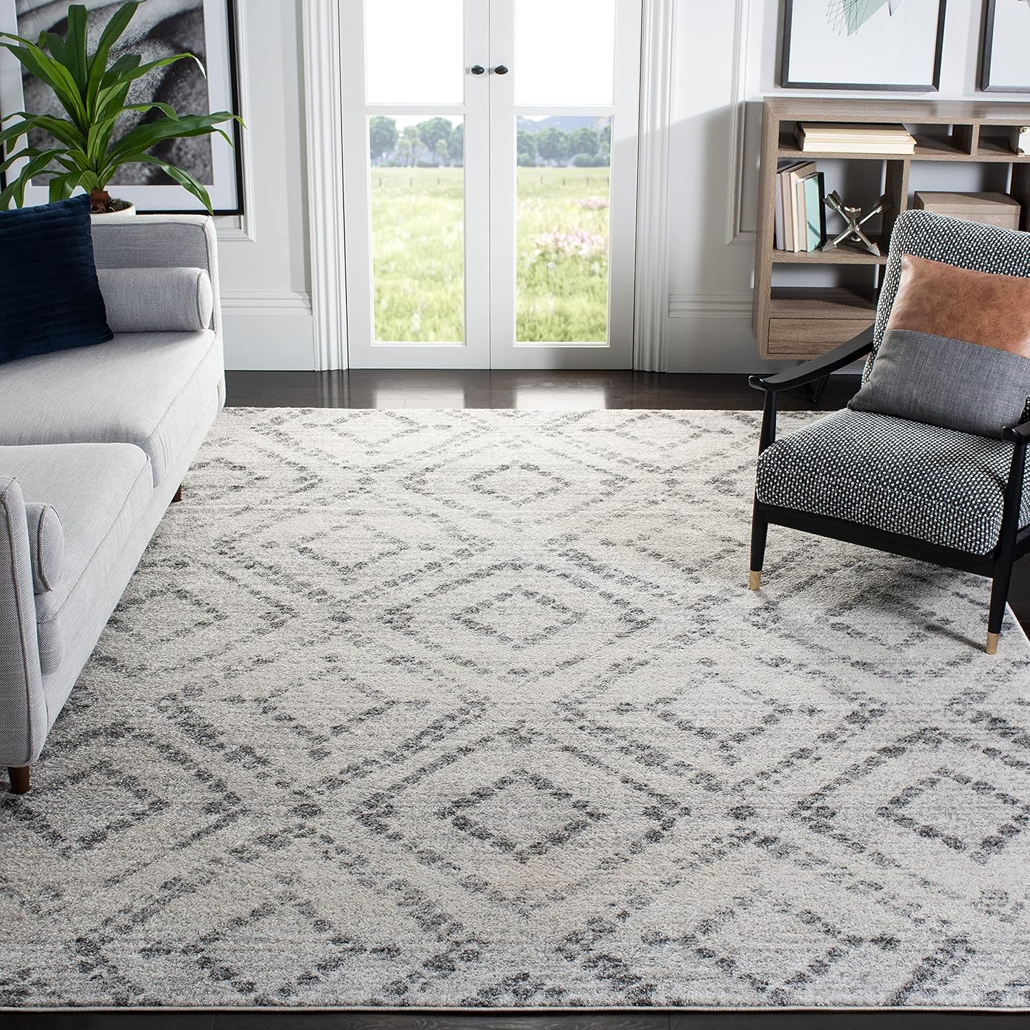 SAFAVIEH Area Rug 8x10 - Adirondack Collection - Large - Light Grey & Grey, Geometric Trellis Pattern, Non-Shedding & Easy Cleaning, Ideal for Living Room, Bedroom, Office, Dining Space (ADR131C)